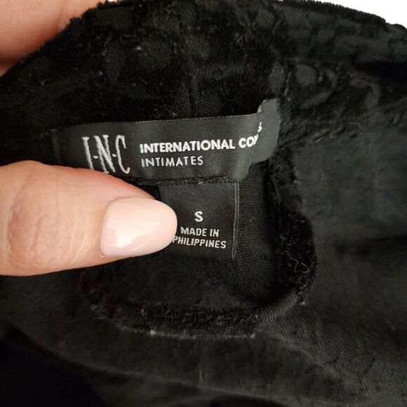 INC Short Kimono Robe Burnout Velvet Womens Size S Black Pockets - Picture 7 of 8